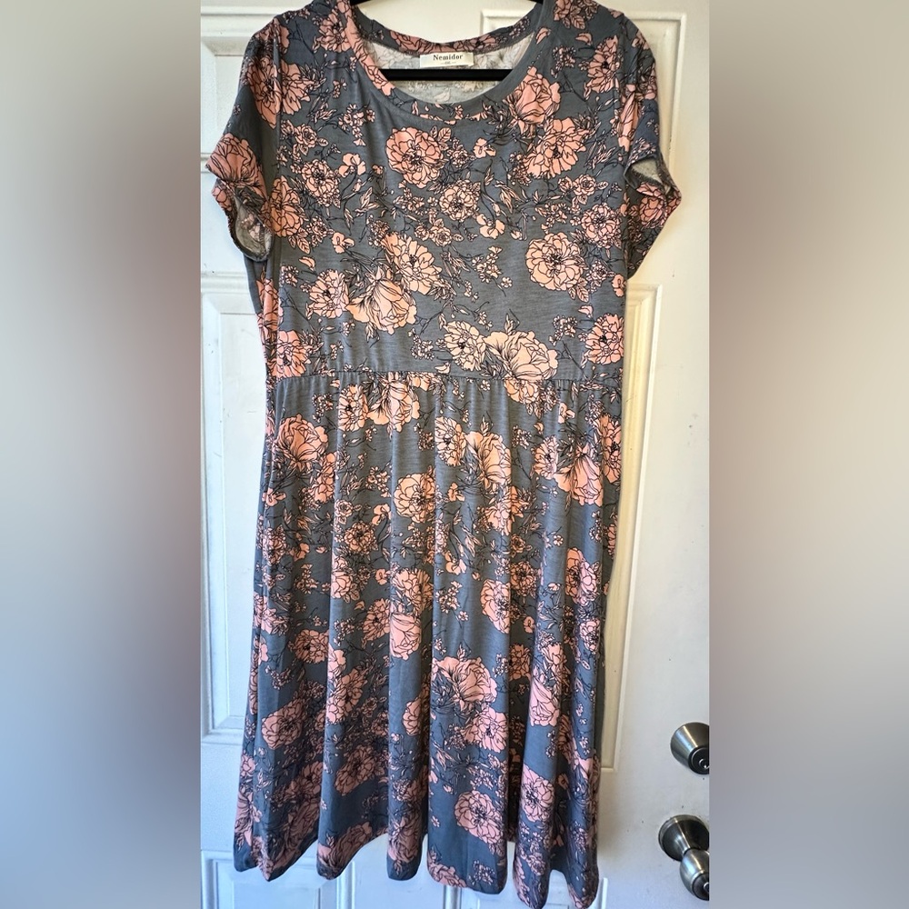 Blue/grey coral pink floral dress! 0XL, so soft! Midi dress with pockets!